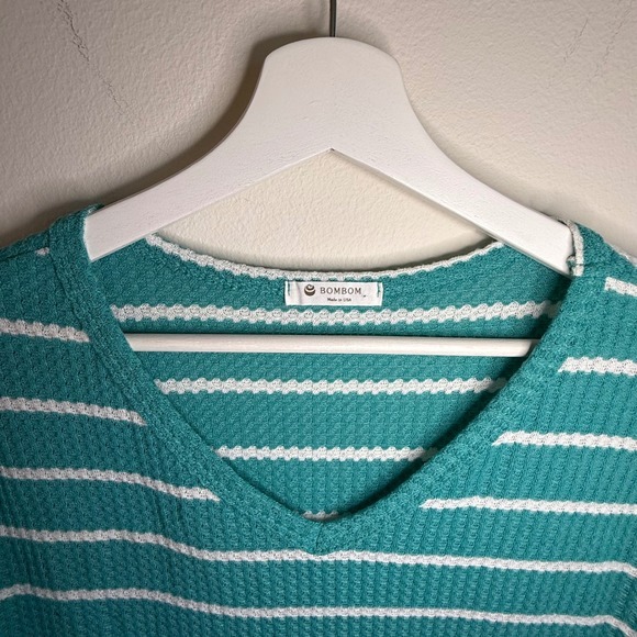 BomBom Teal Striped V Neck‎ Top Casual Short Sleeve Waffle Knit Relaxed Fit - Picture 2 of 5